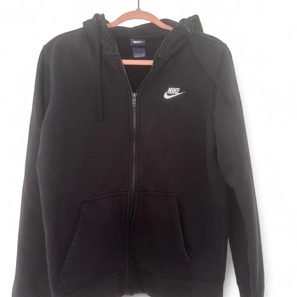 Nike black full-zip hoodie with classic embroidered white Swoosh Size small